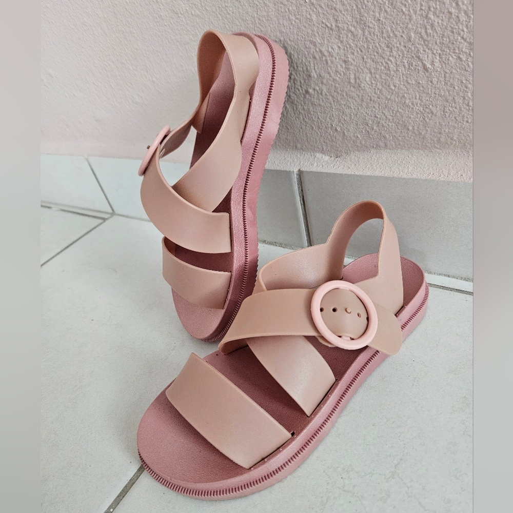 Sandals - Picture 2 of 5